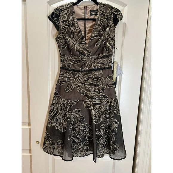 NWT Bronx & Banco Gold Floral Lace Mini Dress $650 - Picture 9 of 14